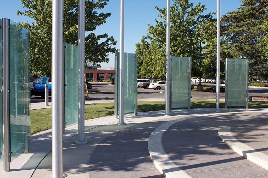 custom glass outdoor memorial by Experience Glass
