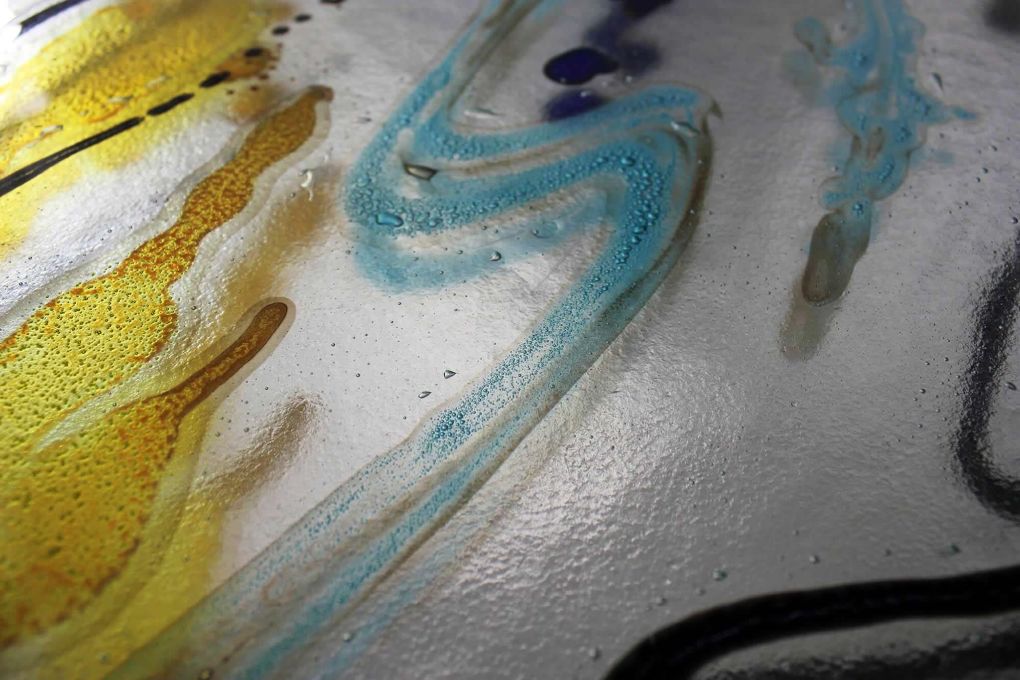 Colorfuse™ Glass for Fascinating Bubbles, Iridescent Sparkles and Other Beautiful Effects